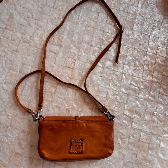 Campomaggi ARTEMISIA Pochette leather bag studded leaf crossbody shoulder purse - Picture 8 of 14